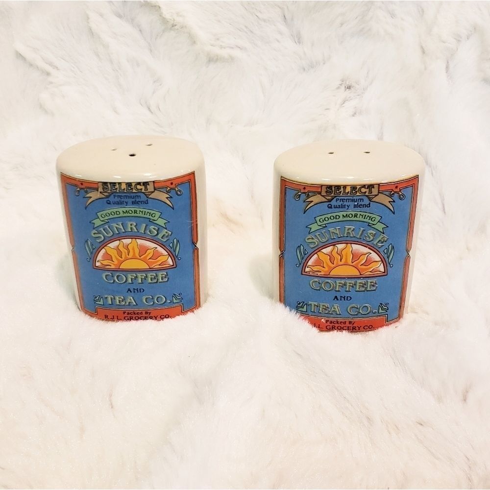 Salt & Pepper Shakers